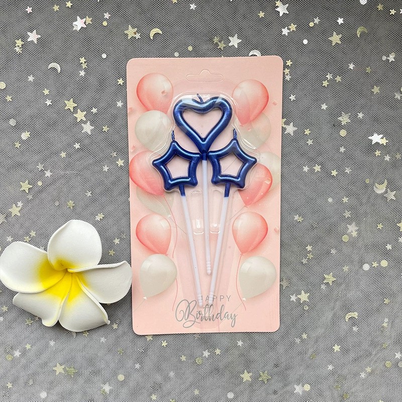 Heart-shaped hollow gilded candle