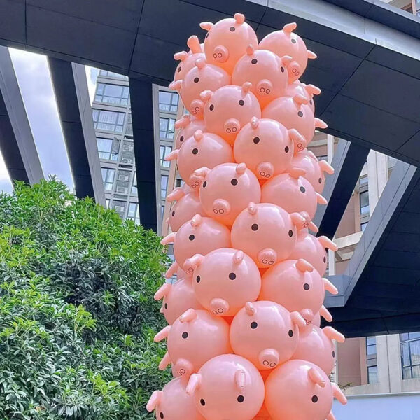 Irregular-shaped balloons