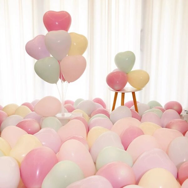 Macaroni balloons