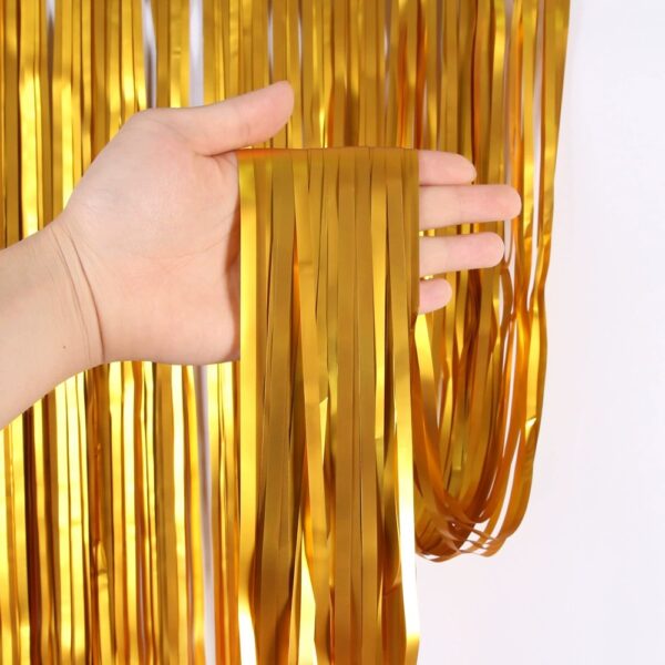 Matte rain curtain
