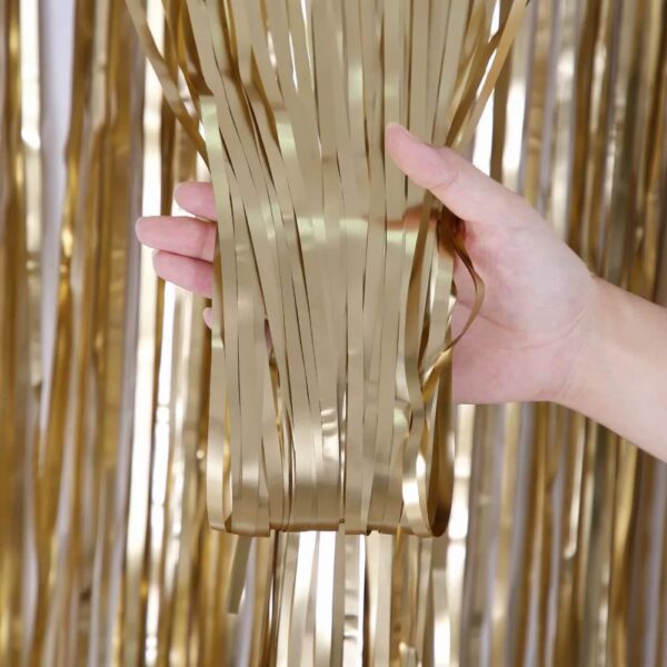 Matte rain curtain