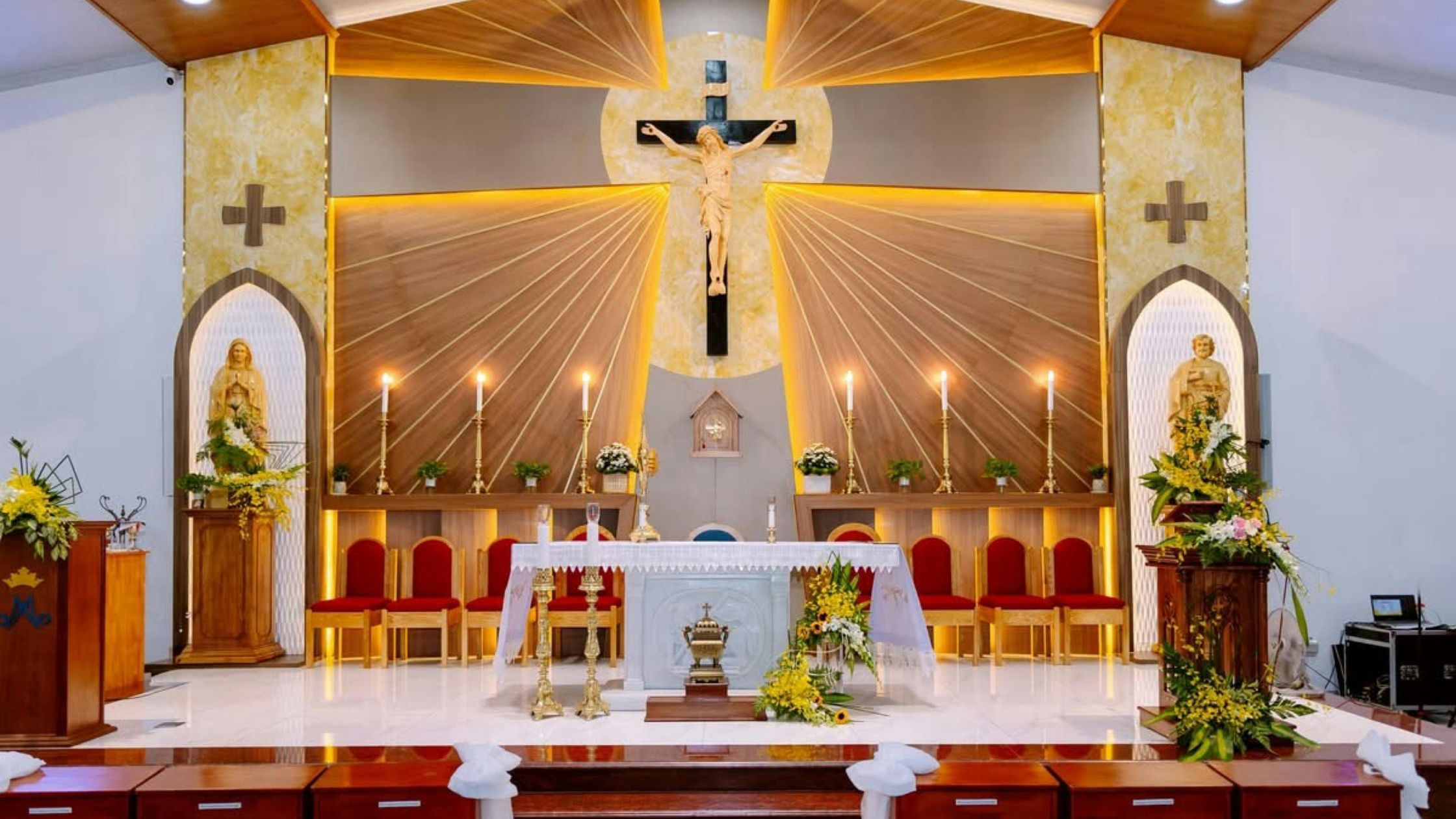 15 Beautiful Easter Decoration Ideas for Church
