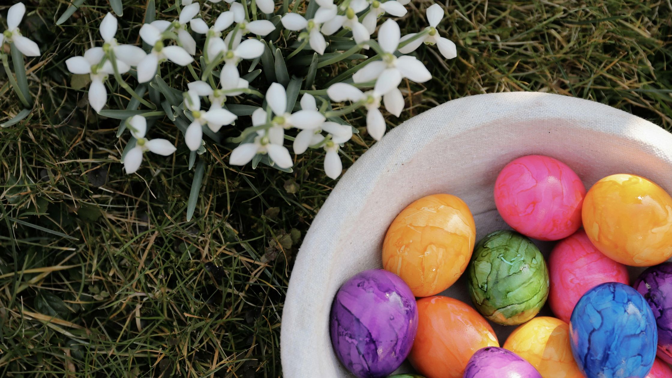 Beautiful Outside Decorating Ideas for Easter