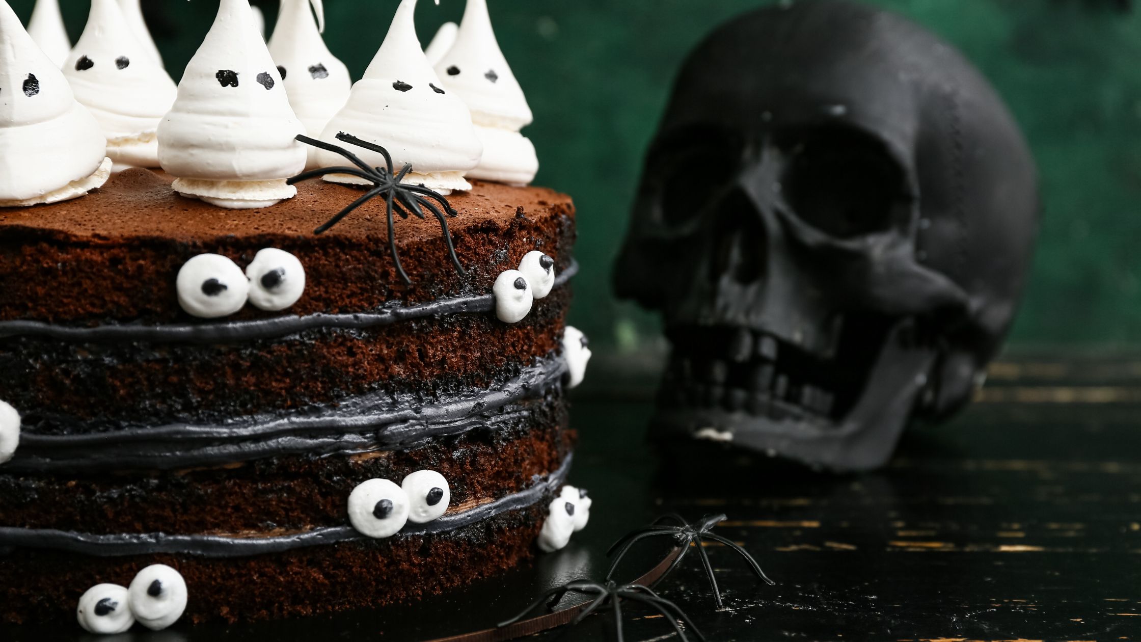 How to Decorate a Cake for Halloween? Step-by-Step Guide