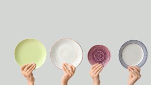 Paper Plates vs Plastic Plates: The Definitive 2026 Comparison